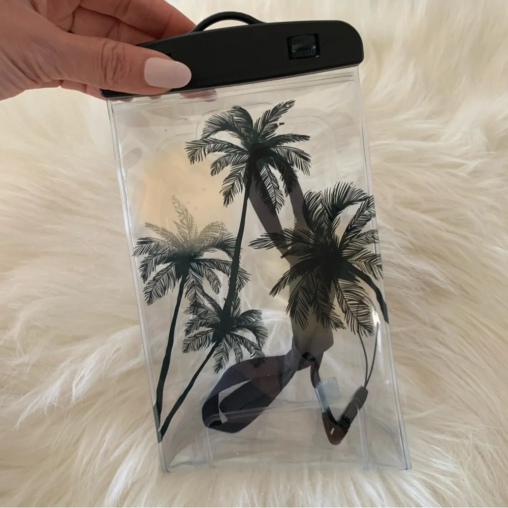 Urban Outfitters Waterproof Smartphone Bag -Black